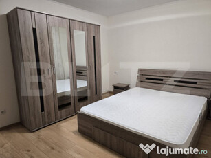 Apartament cu 3 camere, 77 mp, zona Micro 17