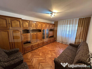 Apartament de inchiriat 3 camere, 60 mp,