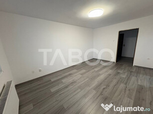 Apartament renovat 2 camere decomandate si balcon zona Rahov