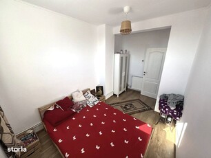 Apartament cu 2 camere, decomandat in zona Lipovei