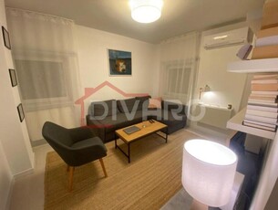 Vanzare apartament doua camere renovat mobilat/utilat Cotroceni Romniceanu