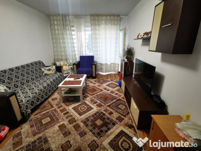 Apartament cu 3 camere decomandate situat în zona Gară
