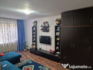 Apartament cu 3 camere Aparatorii Patriei