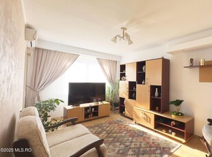 Apartament spațios, renovat complet și gata de mutat!