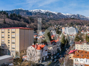 Corp de casă în inima stațiunii Sinaia, pe bld. Republici