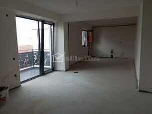 De vanzare apartament cu 2 camere bloc nou CF