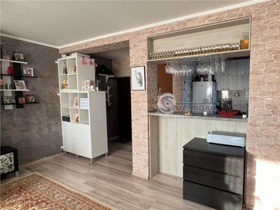 Apartament 2camere zona Valea Lupului,85000 euro