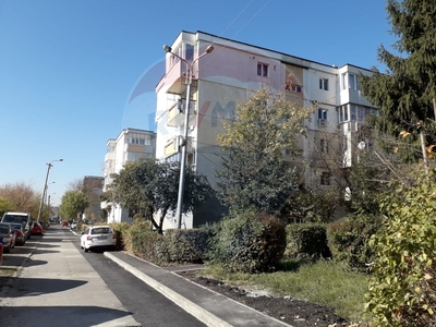 Apartament 4 camere vanzare in bloc de apartamente Cluj-Napoca, Intre Lacuri