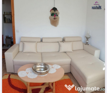 Apartament cu 4 camere (ZONA BUNA)