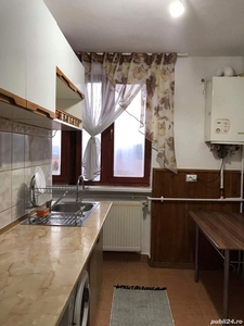 Închiriez apartament cu doua camere