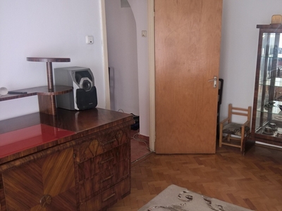 Proprietar inchiriez apartament 3 cam Bucurestii Noi 76