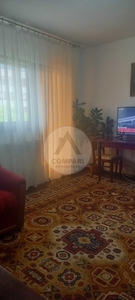 Vand apartament 2 camere Ozana