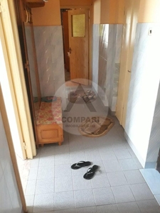 Vand apartament 2 camere Socului