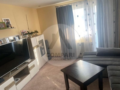 Vand apartament 3 camere Socului