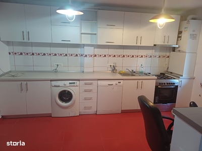 Vand apartament 4 camere Baciu