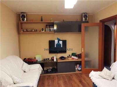 Vanzare Apartament 3 Camere Decomandat GiurgiuluiAlmasul Mare