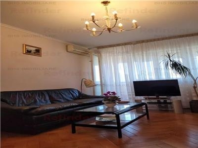 vanzare apartament 3 camere Liviu Rebreanu , Mall Park Lake , balcon generos , 9/10 , mobilat si utilat .