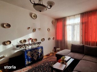 Apartament 2 decomandate, renovat recent, centru –. Dorobantilor