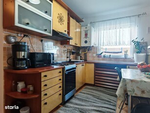 Apartament tip mansarda, 3 camere de vanzare