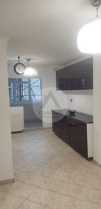 Proprietar vând apartament 4camere