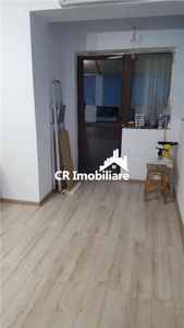 VANZARE APARTAMENT 3 CAMERE