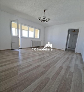 Vanzare apartament 3 camere Iancului