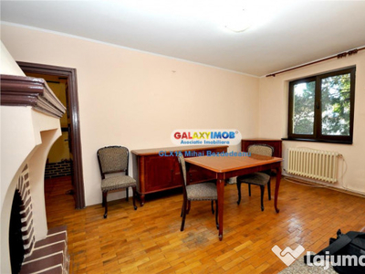 Apartament 3 camere in zona Colegiu National Iulia Hasdeu