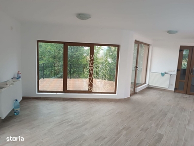 Apartament 3 camere,60 mp utili, cartier Cornisa