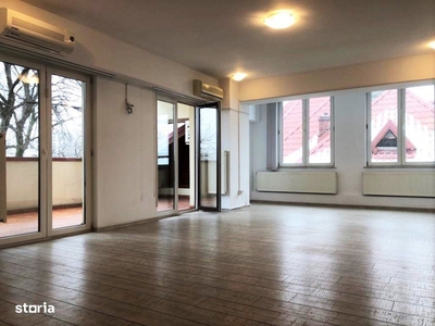 Inchiriere apartament 4 camere si loc parcare in Cotroceni