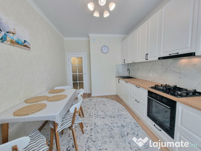 Inchiriez apartament cu 2 camere in zona Andrei Muresanu
