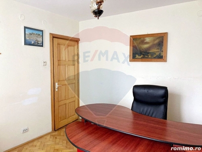 Apartament cu 2 camere de închiriat în zona Precista