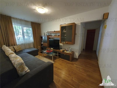 Apartament cu 3 camere parter inalt mobilat si utilat cu loc de parcare