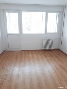 Gara de Nord-stradal,2 minute Metrou,apartament 2 camere renovat total, TOTUL NOU, boxa, etaj 2