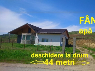 Vand casă (an 2021) de 152 mp utili, pe teren de 2100 mp, sat Porumbeni, langa Tg Mures