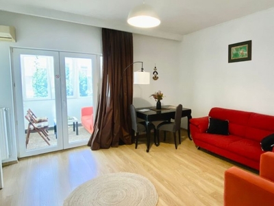 Vanzare Apartament 2 camere circular - Piata Romana , Bucuresti