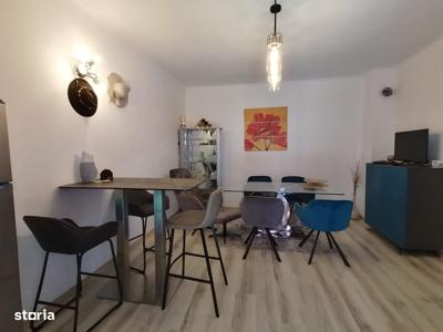 Apartament la casă - După Zid