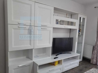 Ap 2,5 camere decomandat - zona Avantgarden