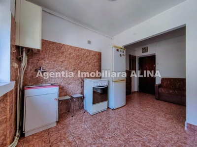 Apartament 2 camere in Deva, zona Imparatul Traian, suprafata utila 47mp, semidecomandat, etaj 4...