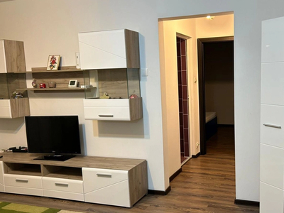 Apartament, 2 camere semidecomandat, 56 mp, Podu Ros, de inchiriat, Restaurant Odeon, Cod 155416