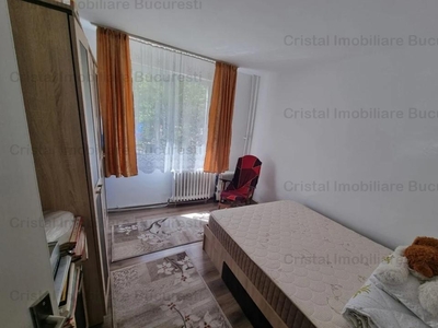 Apartament 3 camere, confort 1, parter 8, situat în bloc civilizat, scara curata cu interfon, zona S