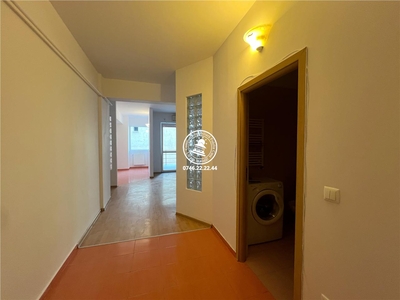 Apartament 3 camere de vanzare Nicolina