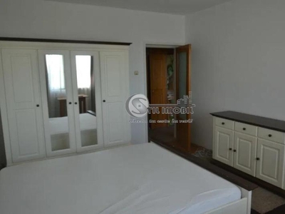 Apartament 3 camere SUPER COPOU 450 EURO