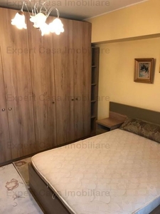 Apartament 4 camere de inchiriat zona Garii