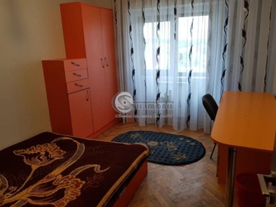 Apartament 4 camere Pacurari