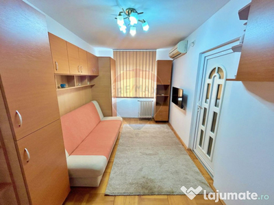 Apartament cu 3 camere de închiriat în zona Intim