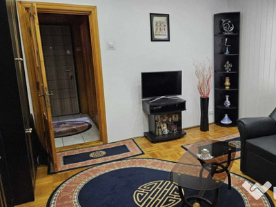 Apartament cu 3 camere Zona Marasesti