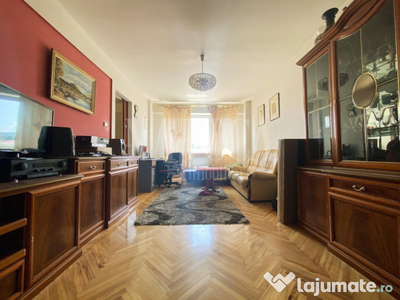 Apartament cu 4 camere in cartierul Zorilor!