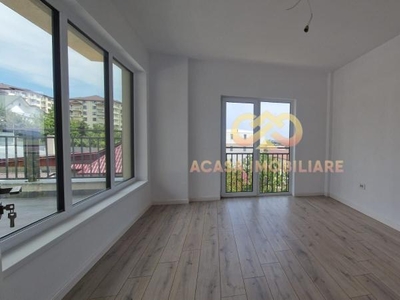 APARTAMENT FINALIZAT 4 CAMERE LUX 145MP CU TERASA SI GRADINA