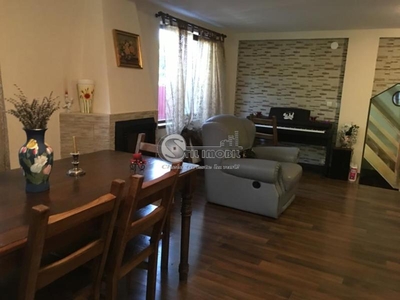 CASA ZONA DOI BAIETI TATARASI 850 EURO