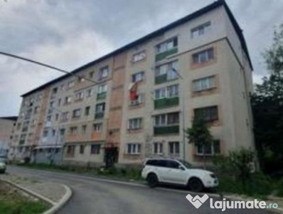 Cota 3/16 apartament 2 camere, Lupeni, jud. Hunedoara